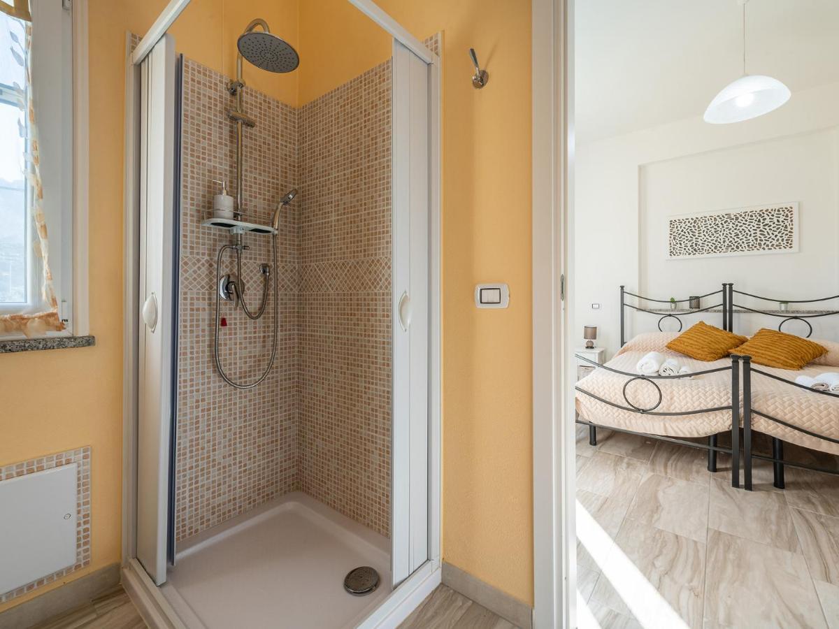 Villa Chiara Solanas Solanas  Luaran gambar