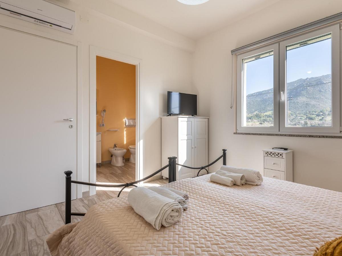 Villa Chiara Solanas Solanas  Luaran gambar