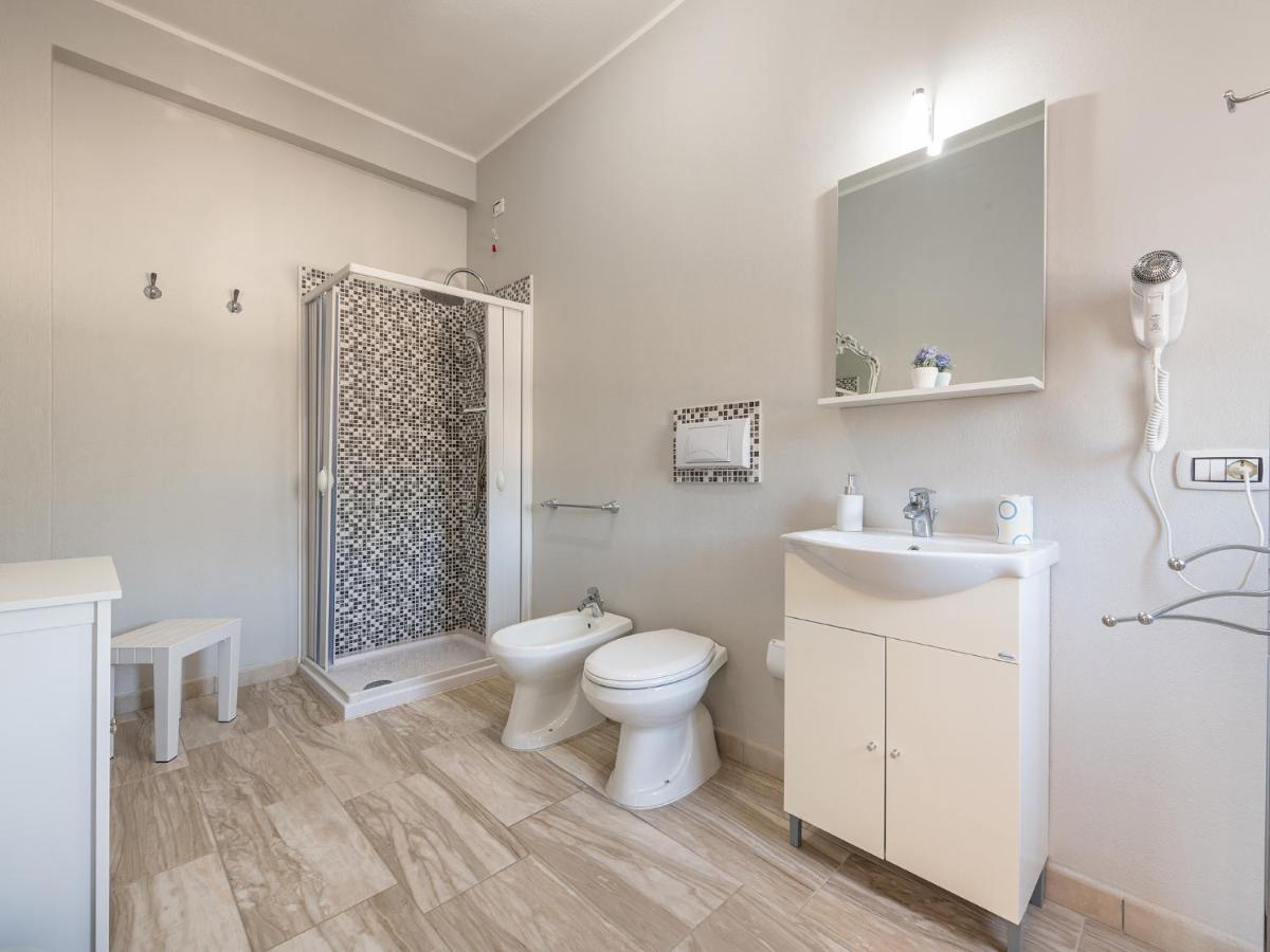 Villa Chiara Solanas Solanas  Luaran gambar